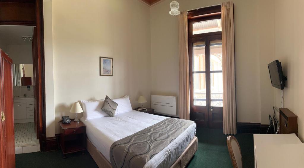Campdale Suite